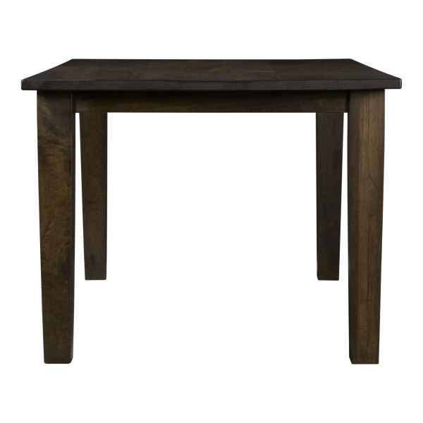 Esstisch in bäuerlichem Stil