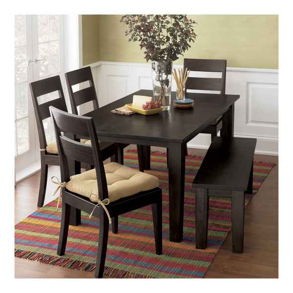 Esstisch in bäuerlichem Stil