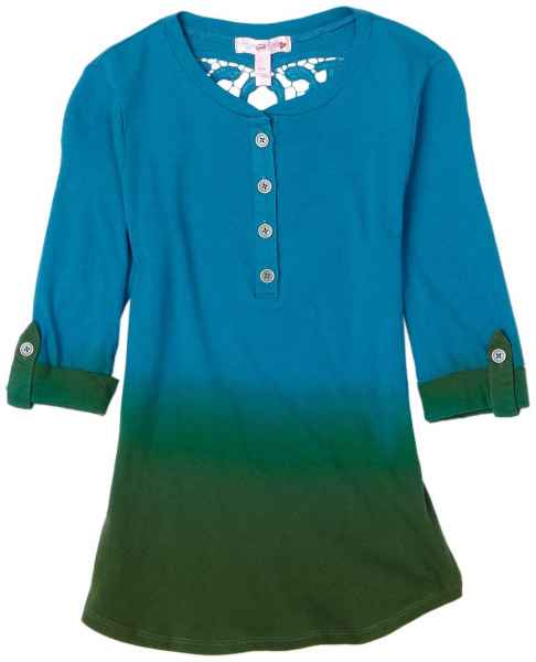 Batiktop mit Häkelarbeit